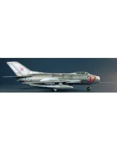 MiG-19 S Farmer C, 1/48 - Trumpeter 02803 2