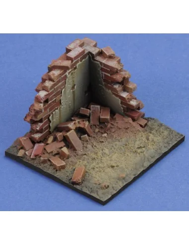 Base with ruined wall 'cm4x4' No.10, 1/35 - Royal Model RM941