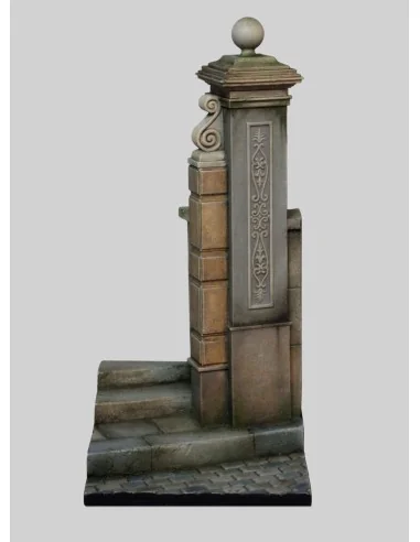 Base with column 'cm4x4', 1/32 - Royal Model RM947
