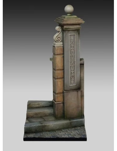 [NO_DESC] Base with column 'cm4x4', 1/32 - Royal Model RM947