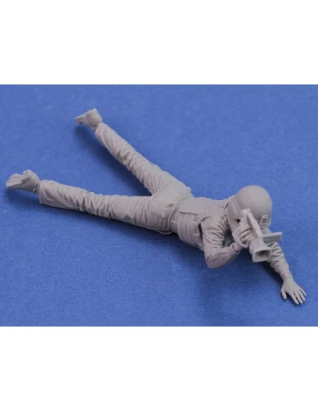 War Reporter, 1/35 - Royal Model RM960