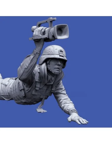 War Reporter, 1/35 - Royal Model RM960