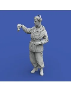 German tanker in winter dress with Tiger I Early cupola, 1/35 - Roy... 2