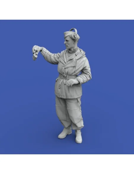 German tanker in winter dress with Tiger I Early cupola, 1/35 - Roy...