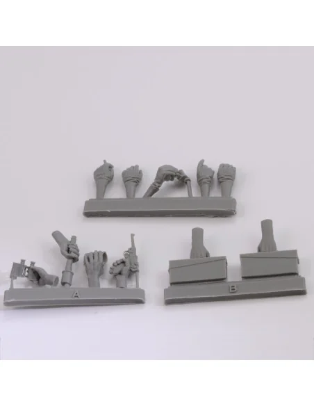 Assorted german hands set -WWII, 1/16 - Royal Model RM966