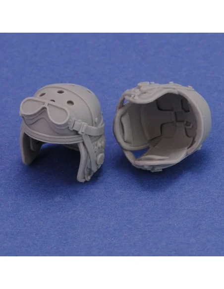 U.S. tanker helmets WWII - 2 pcs., 1/16 - Royal Model RM987