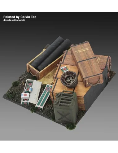 [NO_DESC] Base with 105 mm Ammo with Cases cm4x4 - Royal Model RM992