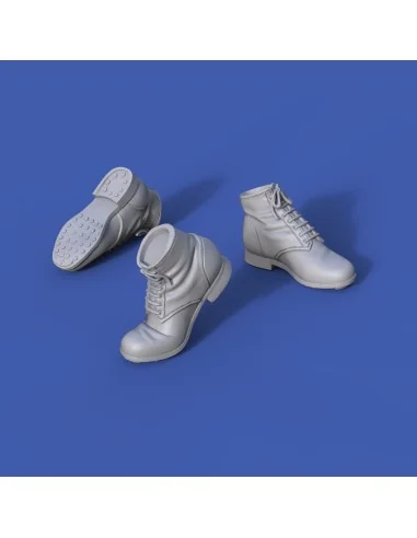 German infantry boots-various positions-WWII No.5, 1/35 - Royal Mod...