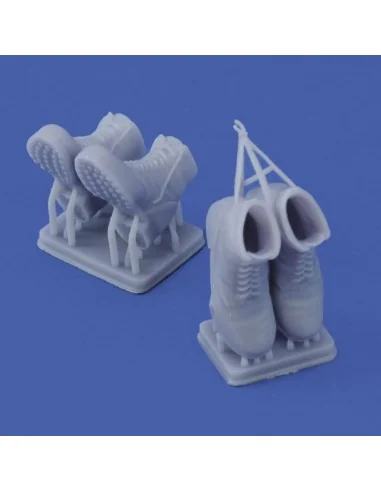 [NO_DESC] German infantry boots - WWII, 1/16 - Royal Model RM1016