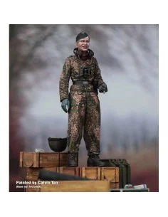 German tanker with cigaret - WWII, 1/48 - Royal Model RM1023