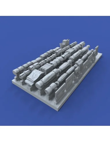 [NO_DESC] Tentpaks and bedrolls, 1/72 - Royal Model RM1033
