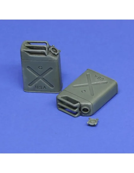 [NO_DESC] U.S. jerry cans-WWII 2 pcs, 1/16 - Royal Model RM1044