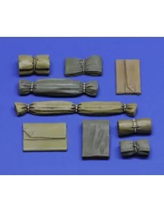 Tentpacks and bedrolls part 2, 1/16 - Royal Model RM1063 2