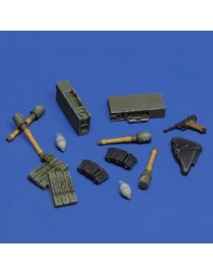 German infantry accessories - WWII, 1/16 - Royal Model RM1065