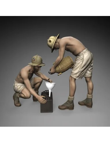 [NO_DESC] German DAK soldiers battery maintenance, 1/35 - Royal Mod...
