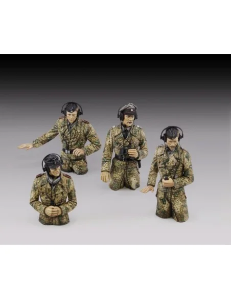 German tank crew in pit dot - WWII, 1/72 - Royal Model RM1105