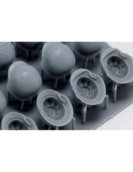 German helmets set (WWII), 1/35 - Royal Model RM1159