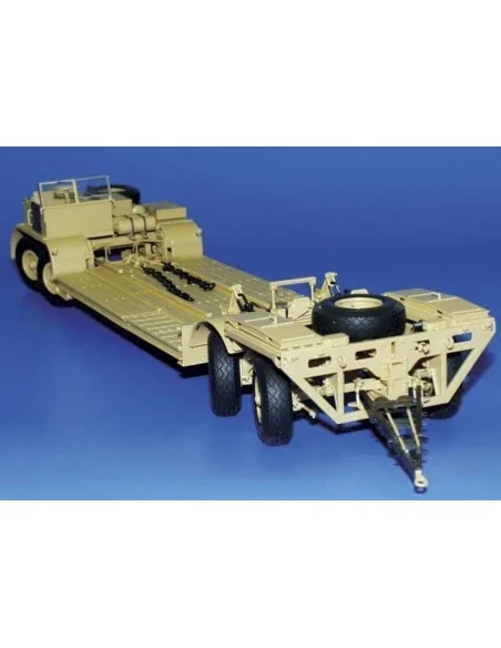 18t Zugkraftwagen Famo mit Tiefladeanhg. für Pz.Kpfw.Sd.Ah.116 Foto...
