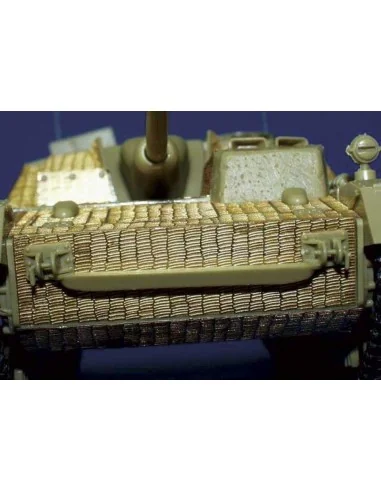 SD.KFZ. 163 Sturmgeschütz IV Zimmerit Fotoätzsatz, 1/35 - Eduard Ac...