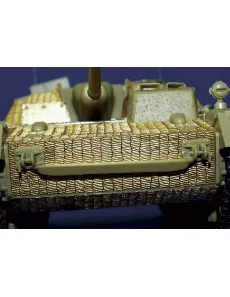 SD.KFZ. 163 Sturmgeschütz IV Zimmerit Fotoätzsatz, 1/35 - Eduard Ac...