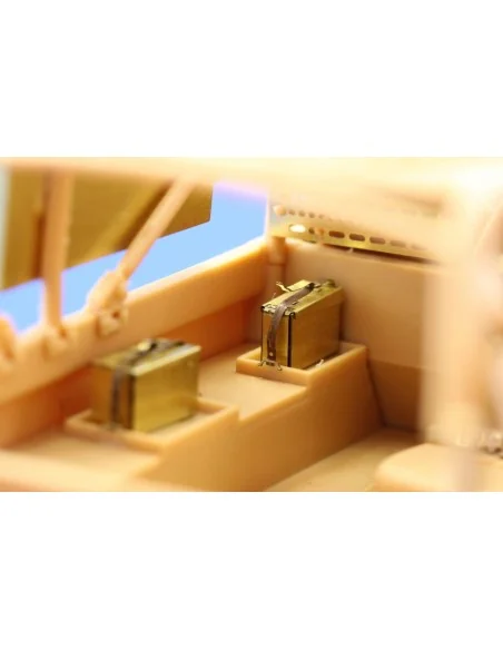 [NO_DESC] DefenderXD Wolf W.M.I.K. Ammo Boxes (HB), 1/35 - Eduard A...