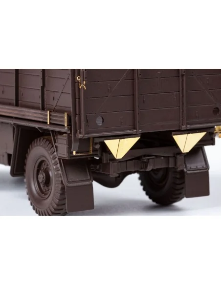 WWII British Army 30-CWT 4x2 Truck 1/35 AIRFIX, 1/35 - Eduard Acces...