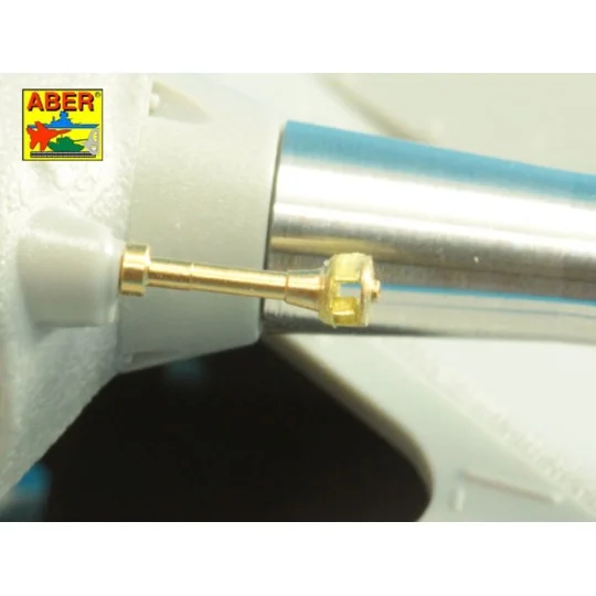 Armament for T10 Heavy Tank 1x122 mm D-25TA, 1x12, 7 cm Coaxial DSh...