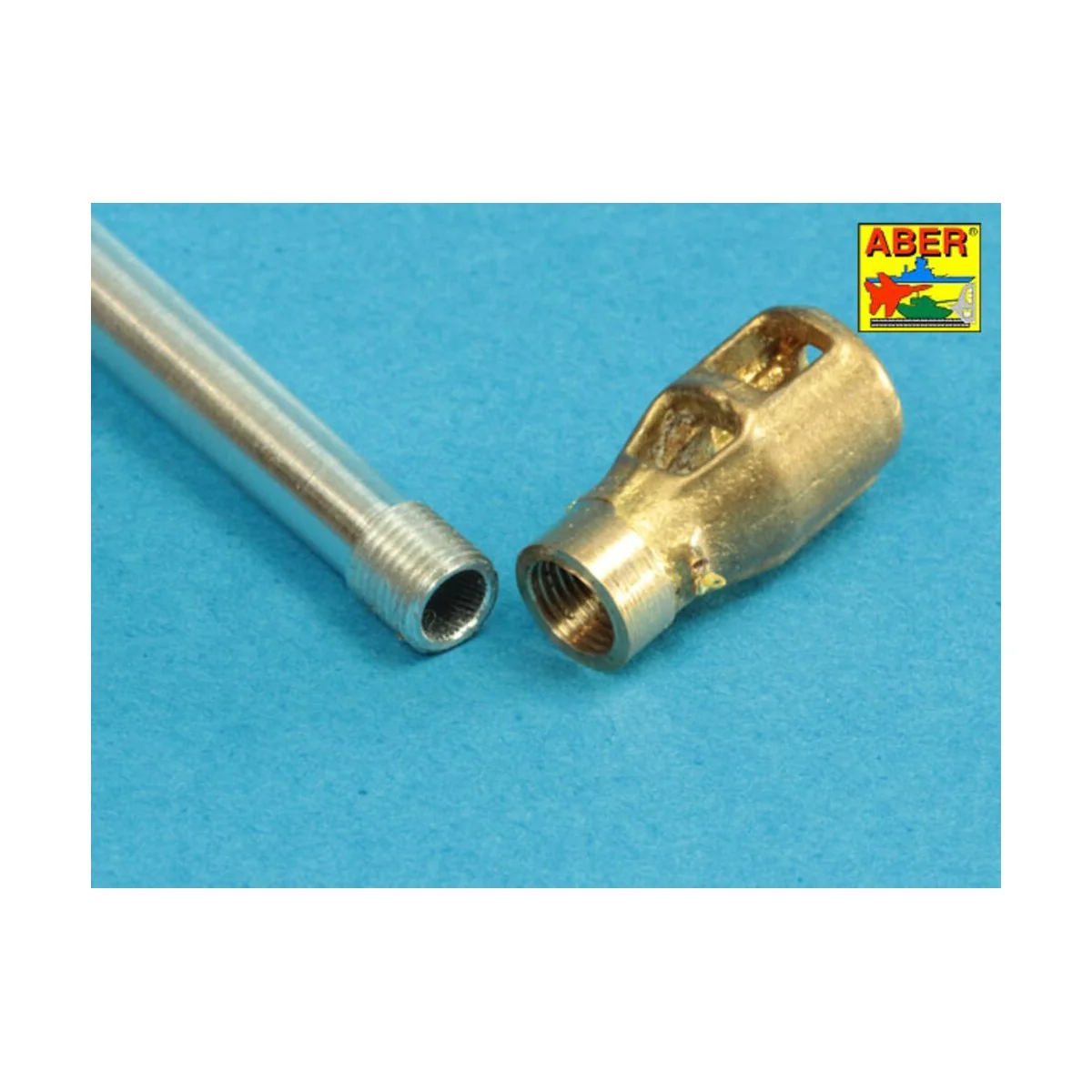 Armament for T10 Heavy Tank 1x122 mm D-25TA, 1x12,7 cm Coaxial DShK...