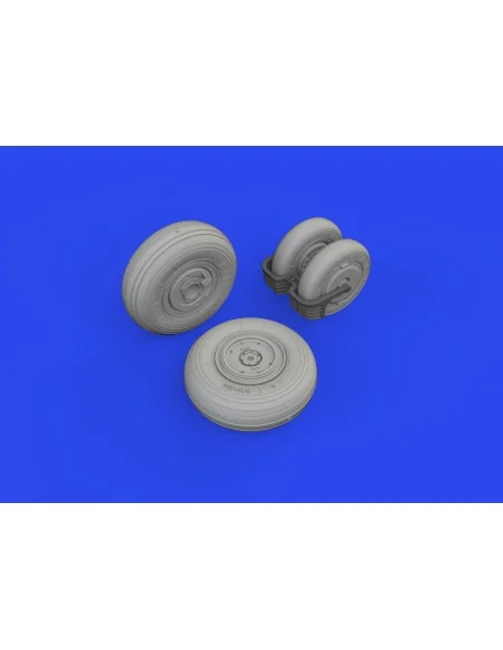 MiG-29 wheels 1/72 GREAT WALL HOBBY, 1/72 - Eduard Accessories 672330