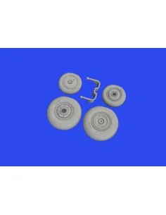 MiG-29 wheels 1/72 GREAT WALL HOBBY, 1/72 - Eduard Accessories 672330 2