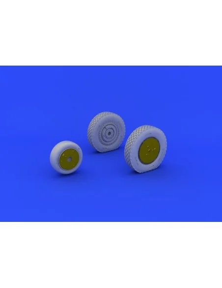 [NO_DESC] P-39 wheels late for KittyHawk, 1/32 - Eduard Accessories...