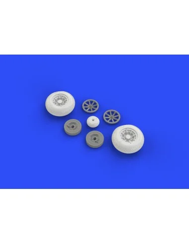 P-40 wheels w/pattern for Hasegawa, 1/32 - Eduard Accessories 632080