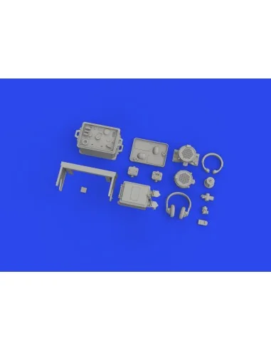 Sd.Kfz. 251/1 Ausf. C radio equipment PRINT 1/35 ACADEMY, 1/35 - Ed...