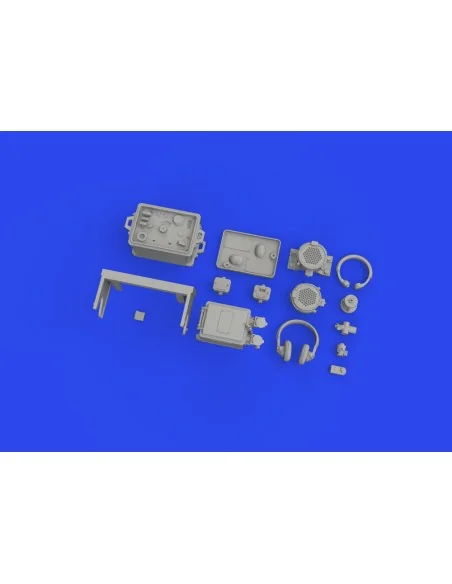 Sd.Kfz. 251/1 Ausf. C radio equipment PRINT 1/35 ACADEMY, 1/35 - Ed...
