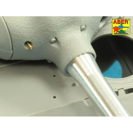 Armament for Soviet T-54-1 Medium Tank 1x100mm D-10T, 3x7, 62 mm SG...