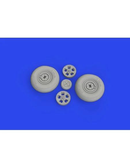 Spitfire Mk.IX wheels 5spoke 1/24 AIRFIX, 1/24 - Eduard Accessories...