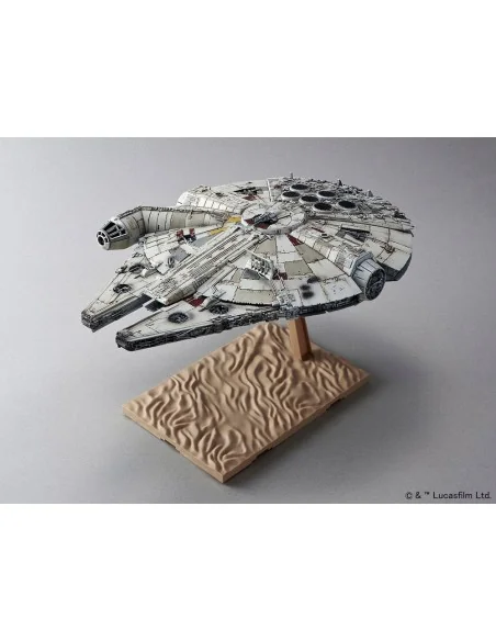 Bandai Millennium Falcon, 1/144 - Revell 1211