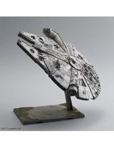 Bandai Millennium Falcon, 1/144 - Revell 1211 2