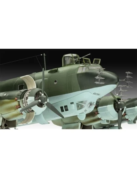 Focke-Wulf Fw 200 C-5/C-8 Condor, 1/72 - Revell 03777