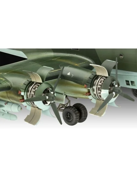 Focke-Wulf Fw 200 C-5/C-8 Condor, 1/72 - Revell 03777