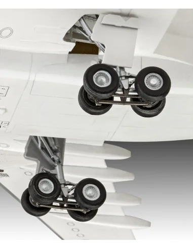 Airbus A330-300 - Lufthansa "New Livery, 1/144 - Revell 3816