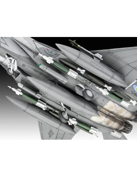 F-15E Strike Eagle, 1/72 - Revell 3841