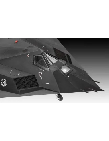 F-117A Nighthawk Stealth Fighter, 1/72 - Revell 03899