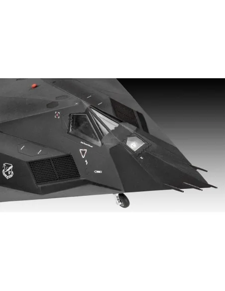 [NO_DESC] F-117A Nighthawk Stealth Fighter, 1/72 - Revell 03899