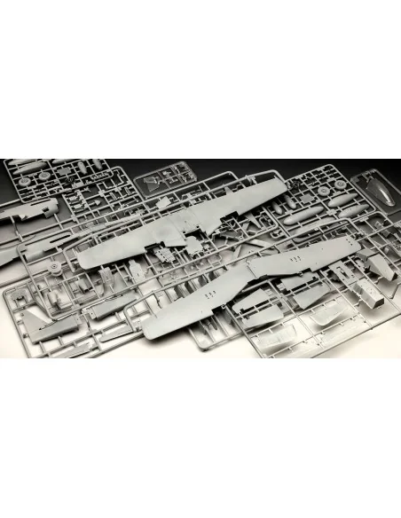 [NO_DESC] P-51D-5NA Mustang (early version, 1/32 - Revell 03944
