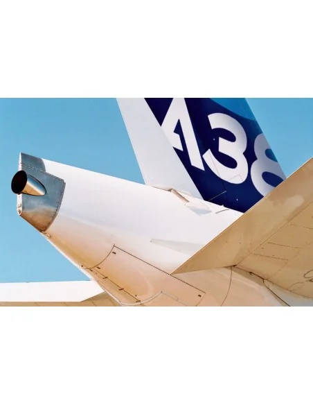 Airbus A380 "New Livery, 1/144 - Revell 04218