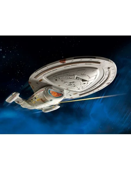 [NO_DESC] U.S.S. Voyager, 1/670 - Revell 04992
