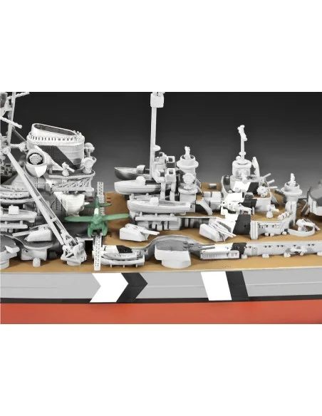 [NO_DESC] Battleship Bismarck, 1/700 - Revell 05098