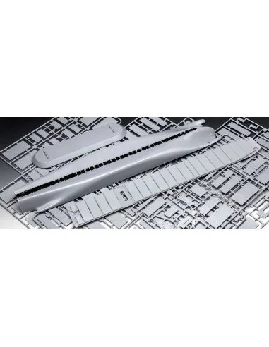 Container Ship COLOMBO EXPRESS, 1/700 - Revell 05152