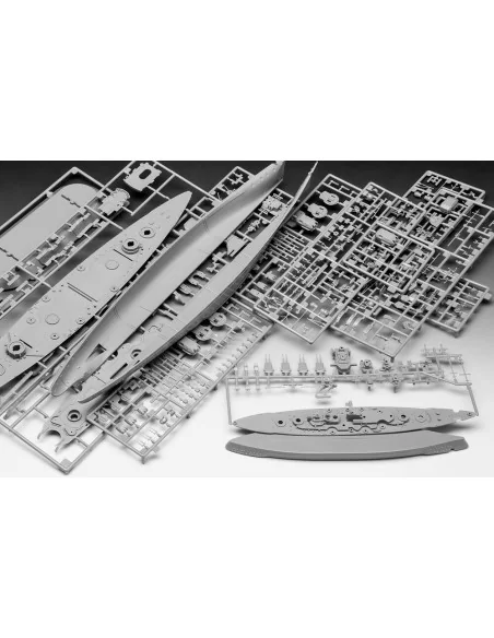 The Legendary Bismarck, 1/700 - Revell 05637